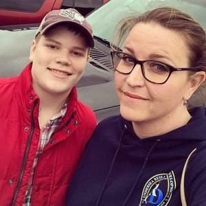 Meet your Posher, Devin